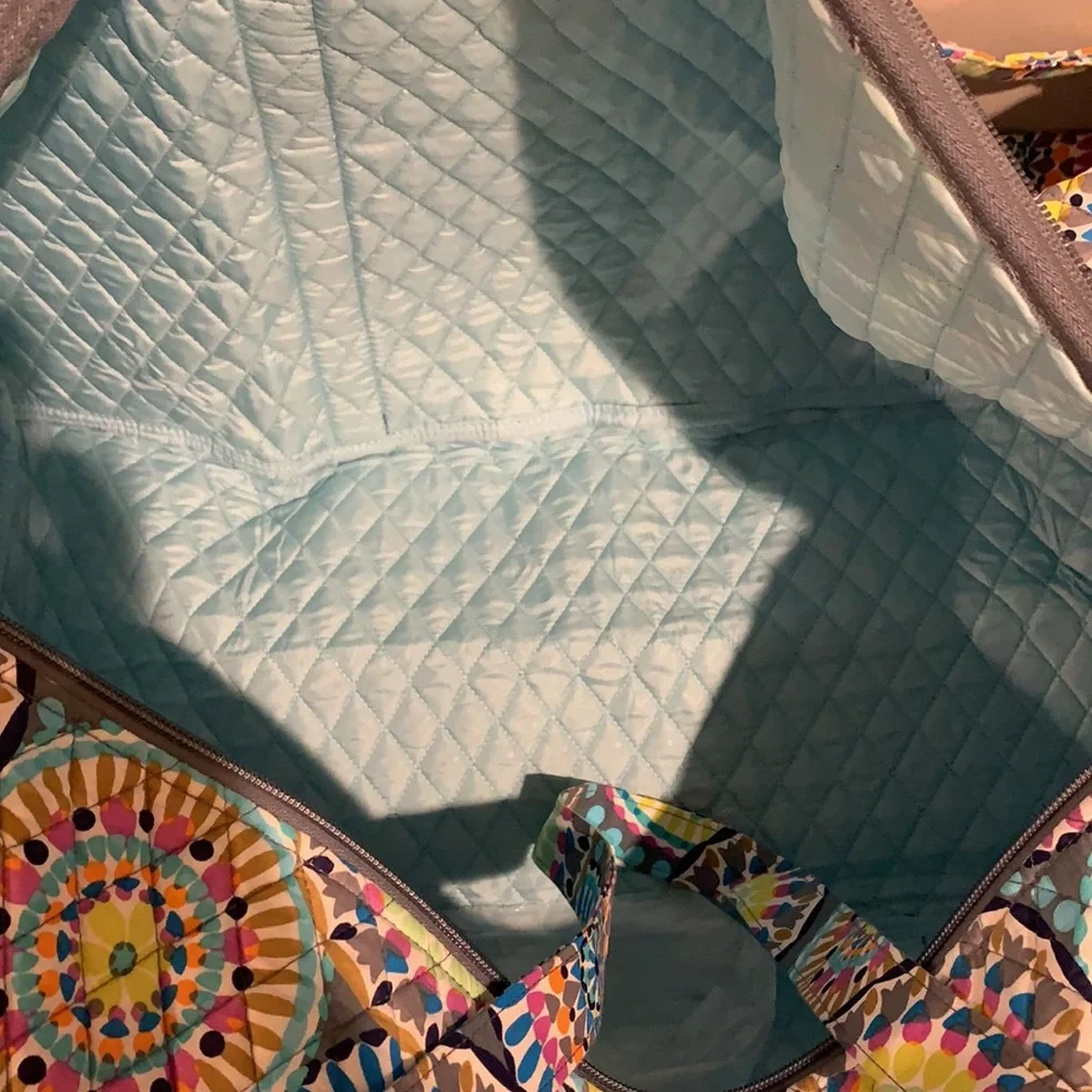 ‼️FIRM‼️ NWT vera bradley xl travel duffel sunny medallion - Picture 9 of 10